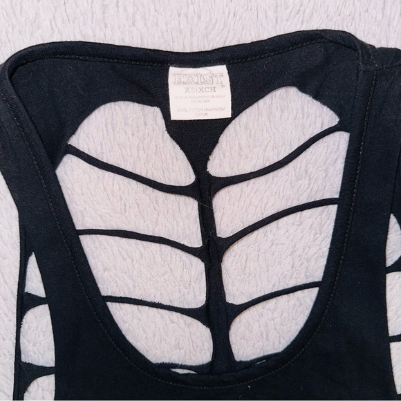 Las Vegas sequin skull cutout top - Picture 6 of 11